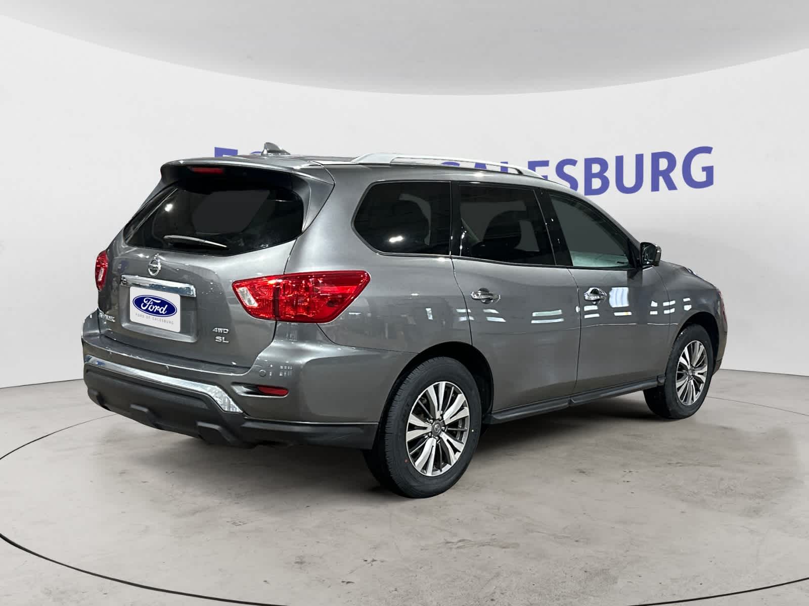 2020 Nissan Pathfinder SL