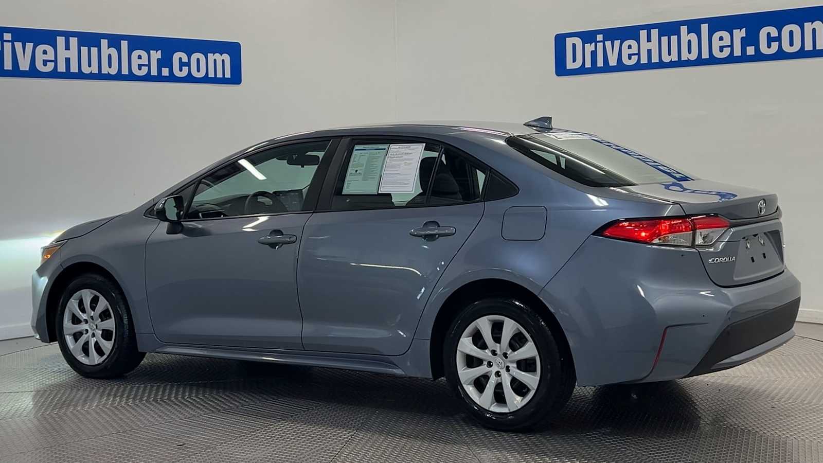 View vehicle photo 6