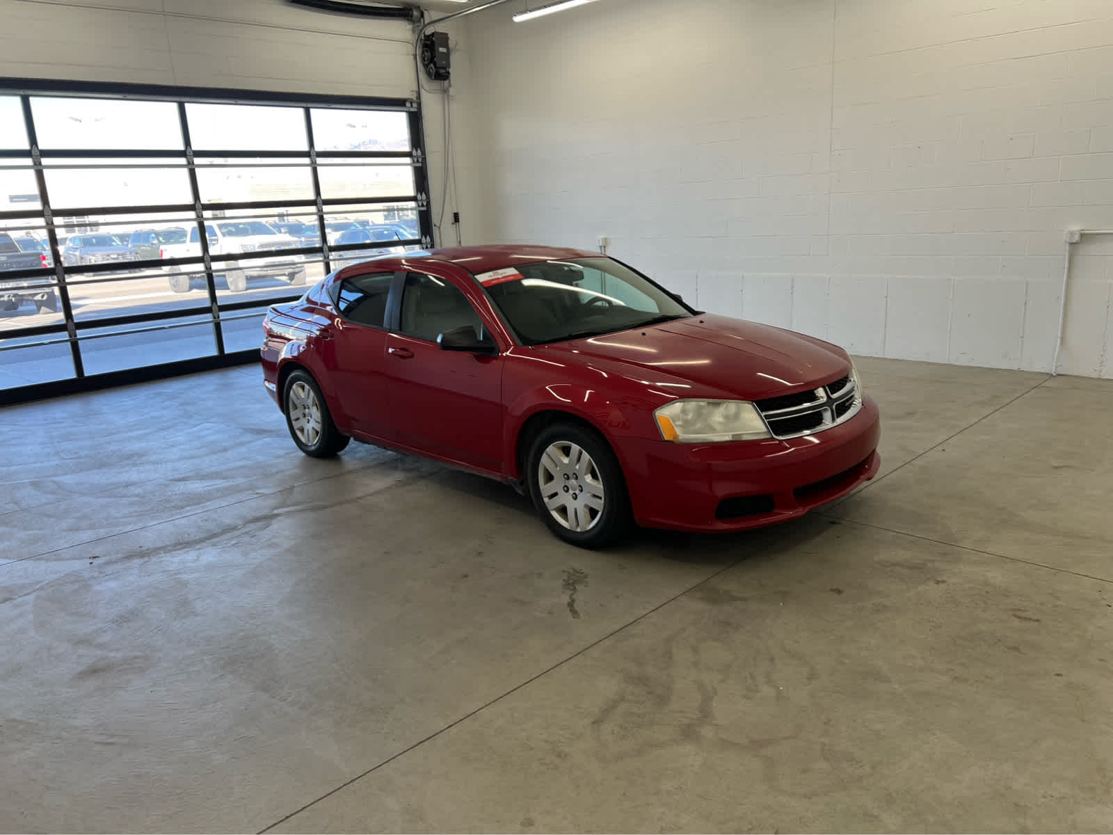2014 Dodge Avenger SE photo 2