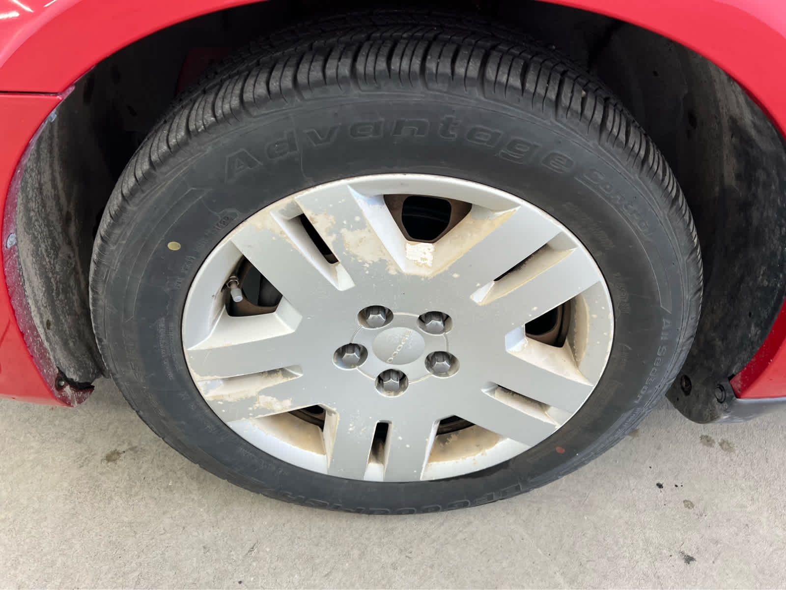 2014 Dodge Avenger SE photo 4