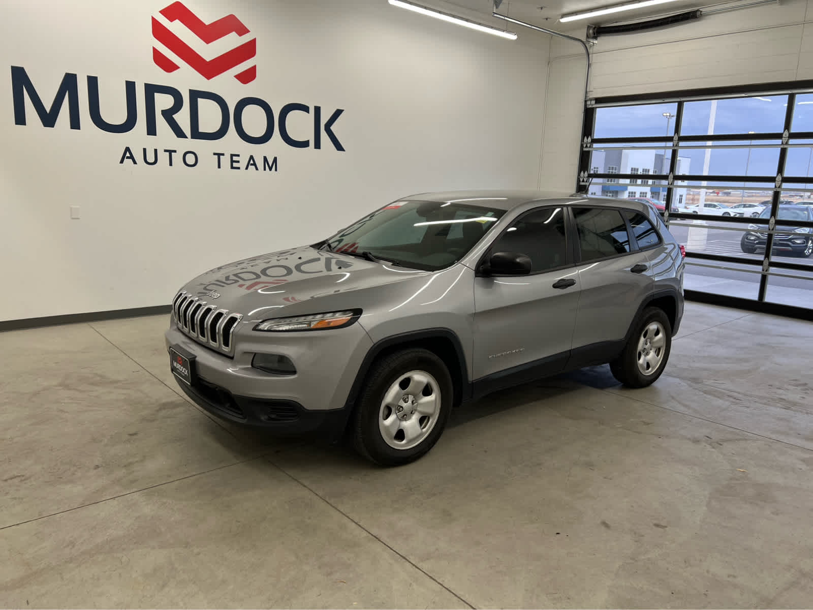 2015 Jeep Cherokee Sport photo 3