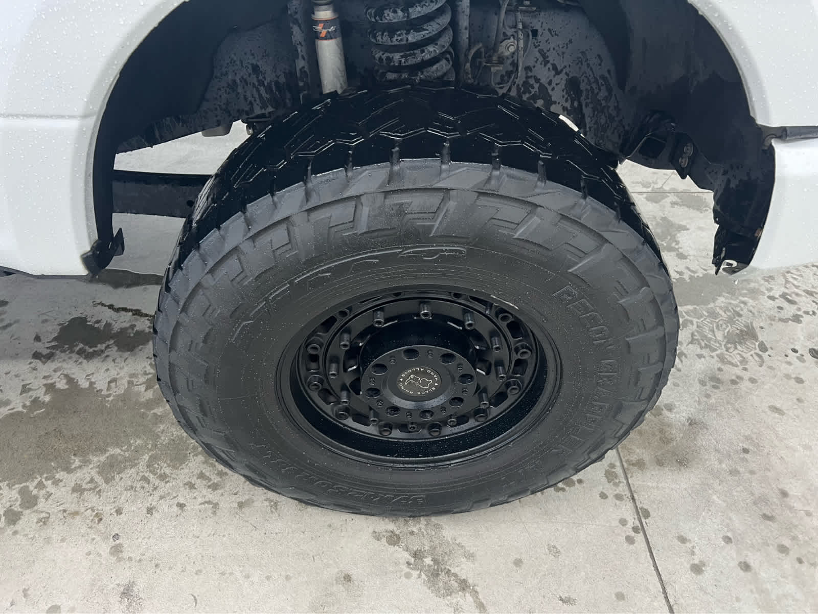 2022 Ford F-350 Lariat photo 3