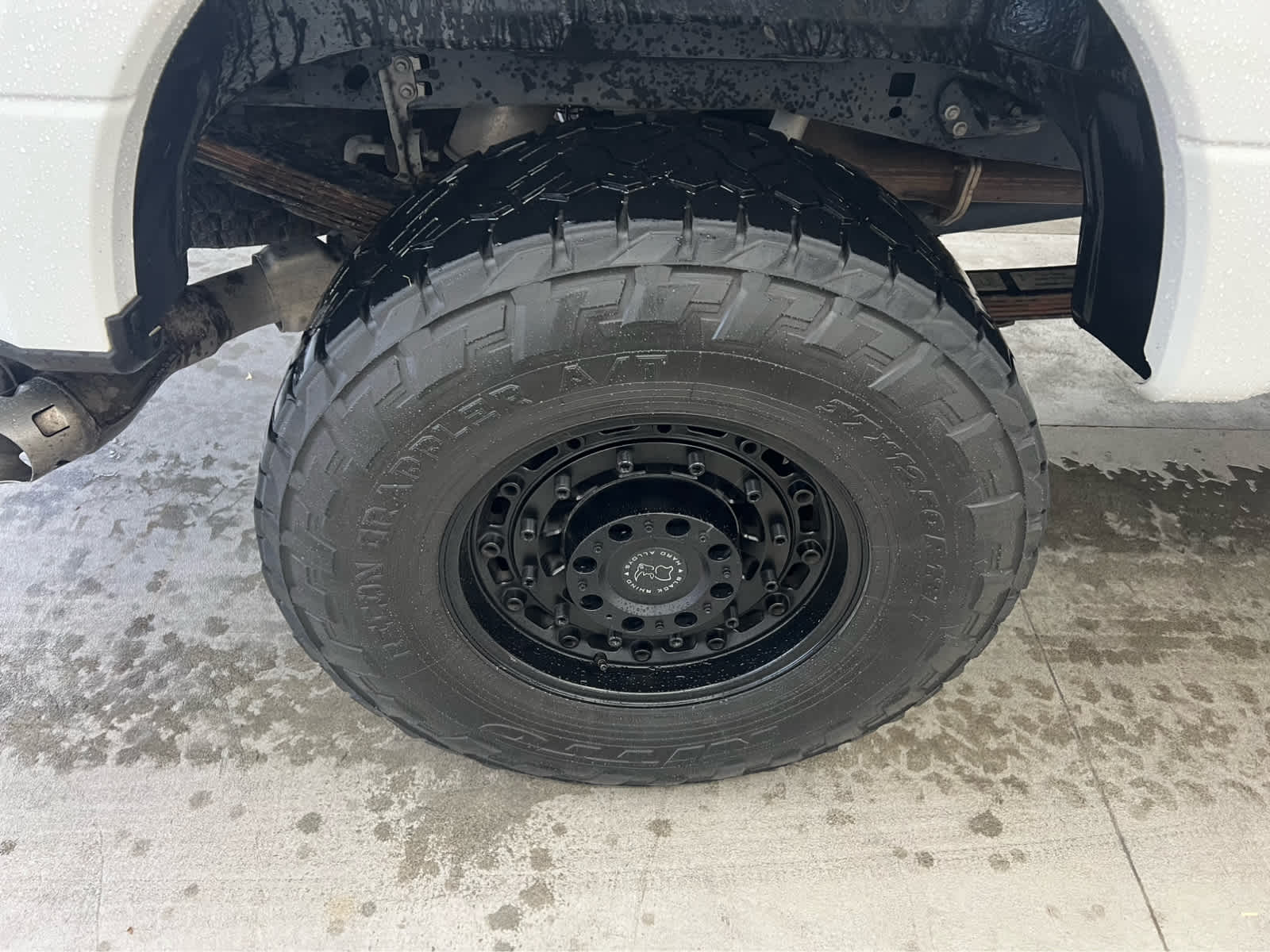 2022 Ford F-350 Lariat photo 4