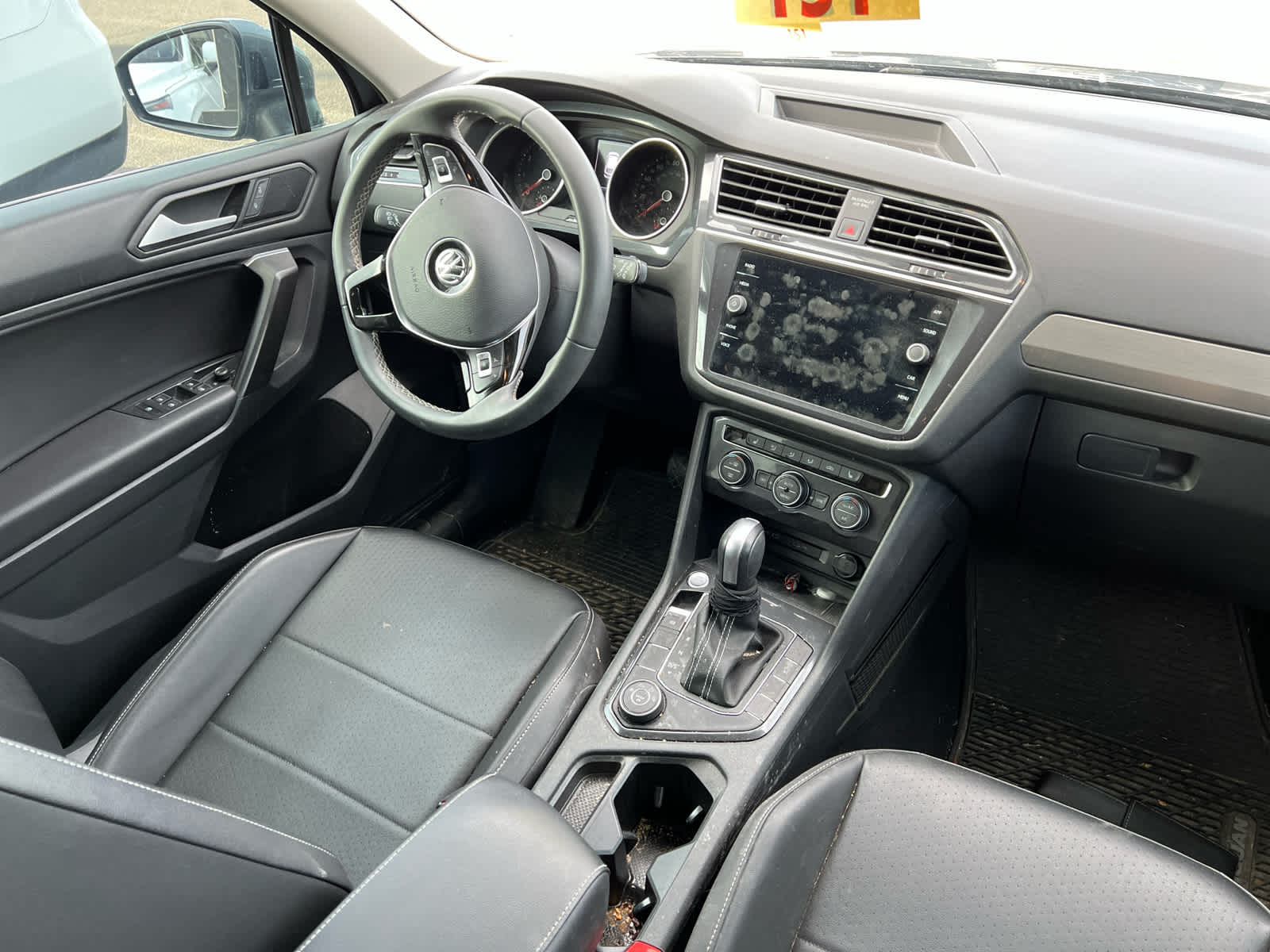 2021 Volkswagen Tiguan SE photo 2