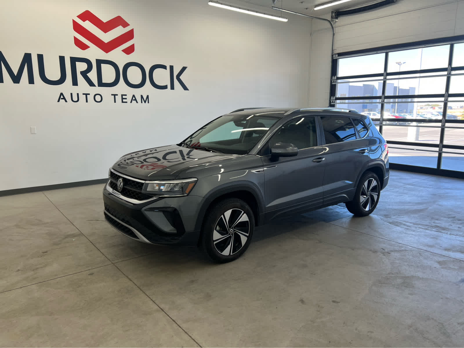 2024 Volkswagen Taos SE photo 2