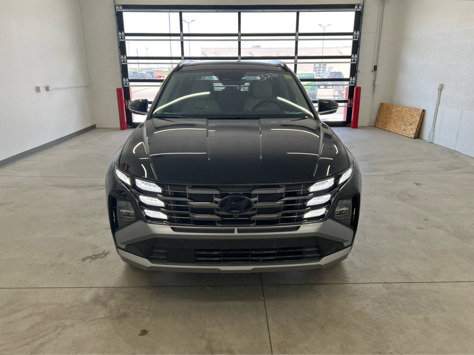 2025 Hyundai Tucson Limited photo 3