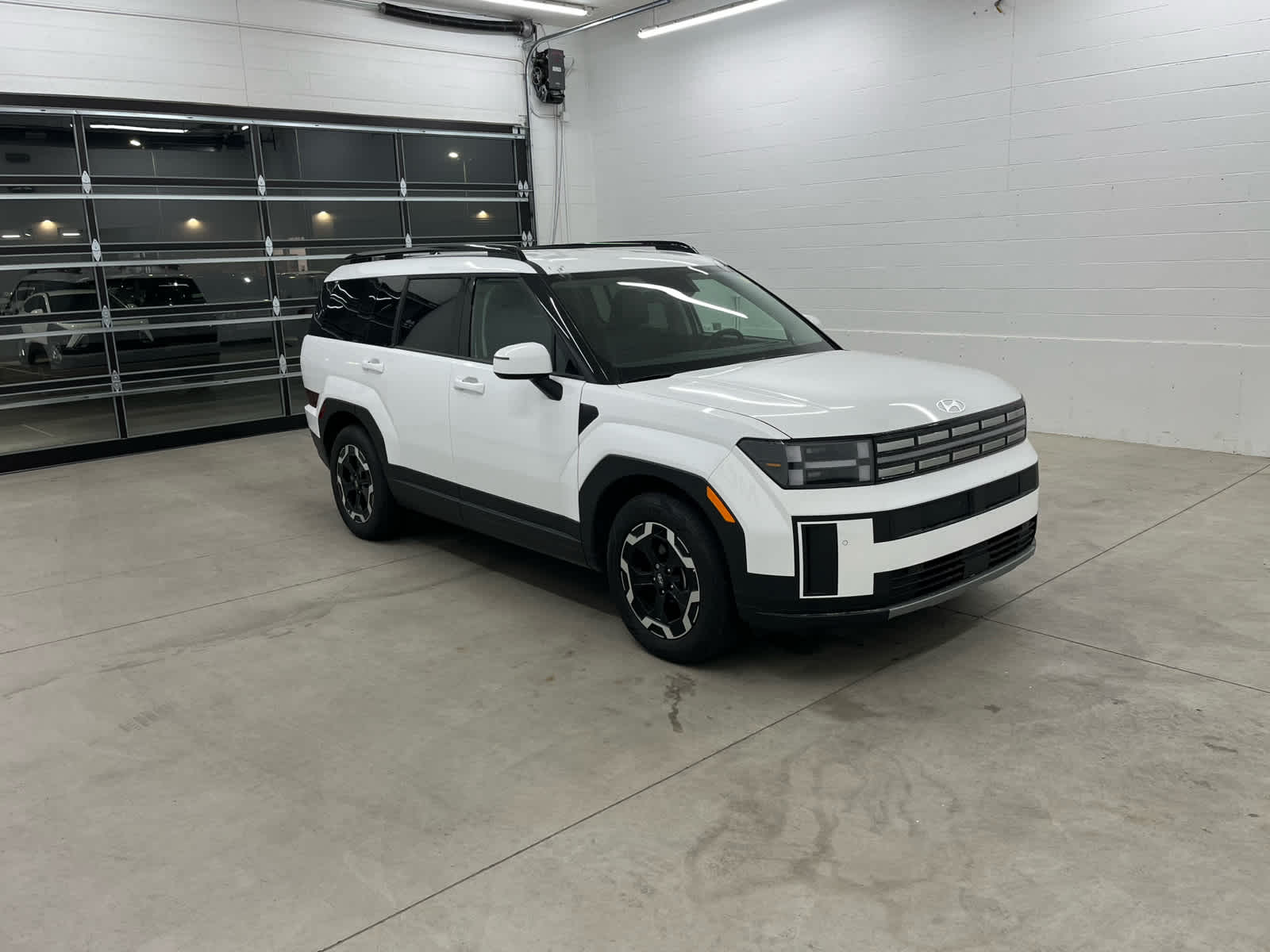 2025 Hyundai Santa Fe SEL photo 2