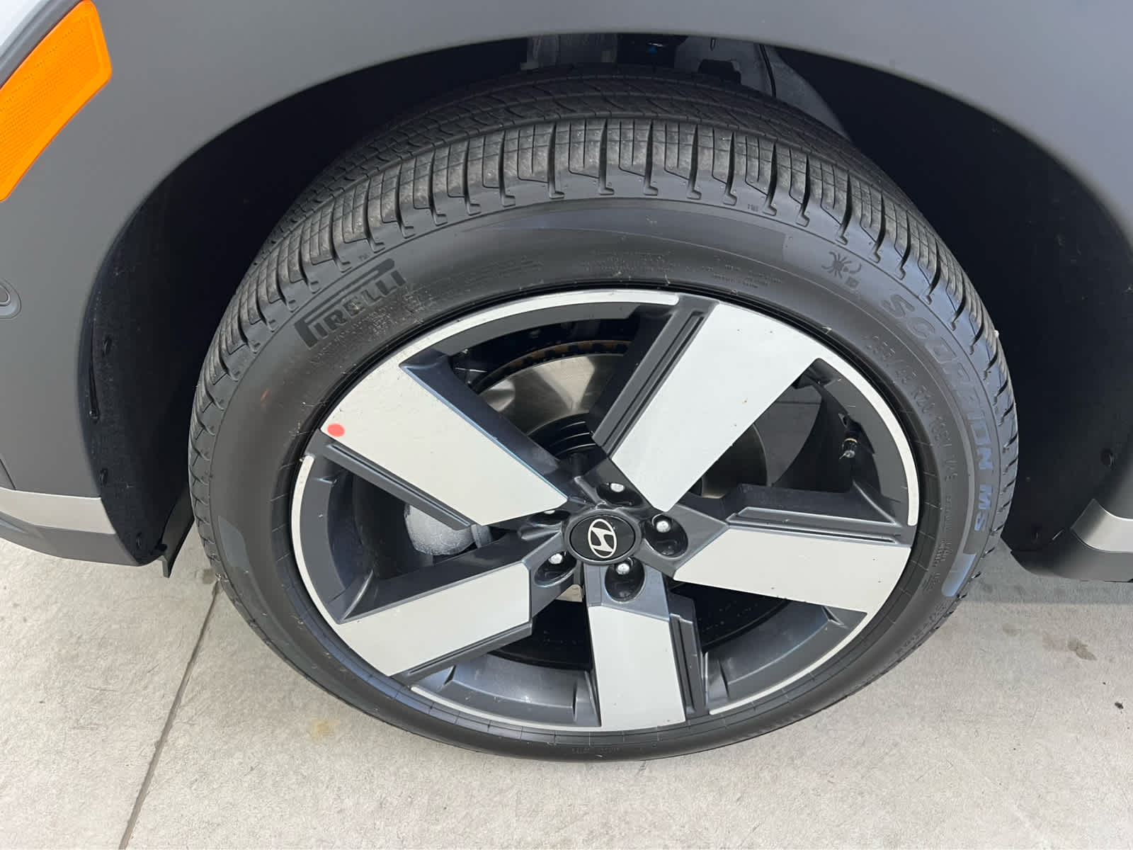 2026 Hyundai Santa Fe Limited photo 4