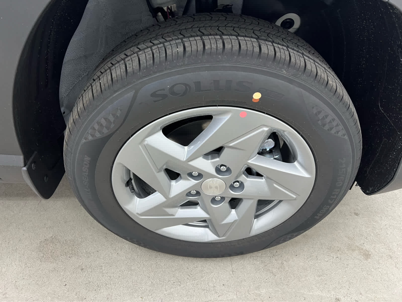 2026 Hyundai Kona SE photo 2