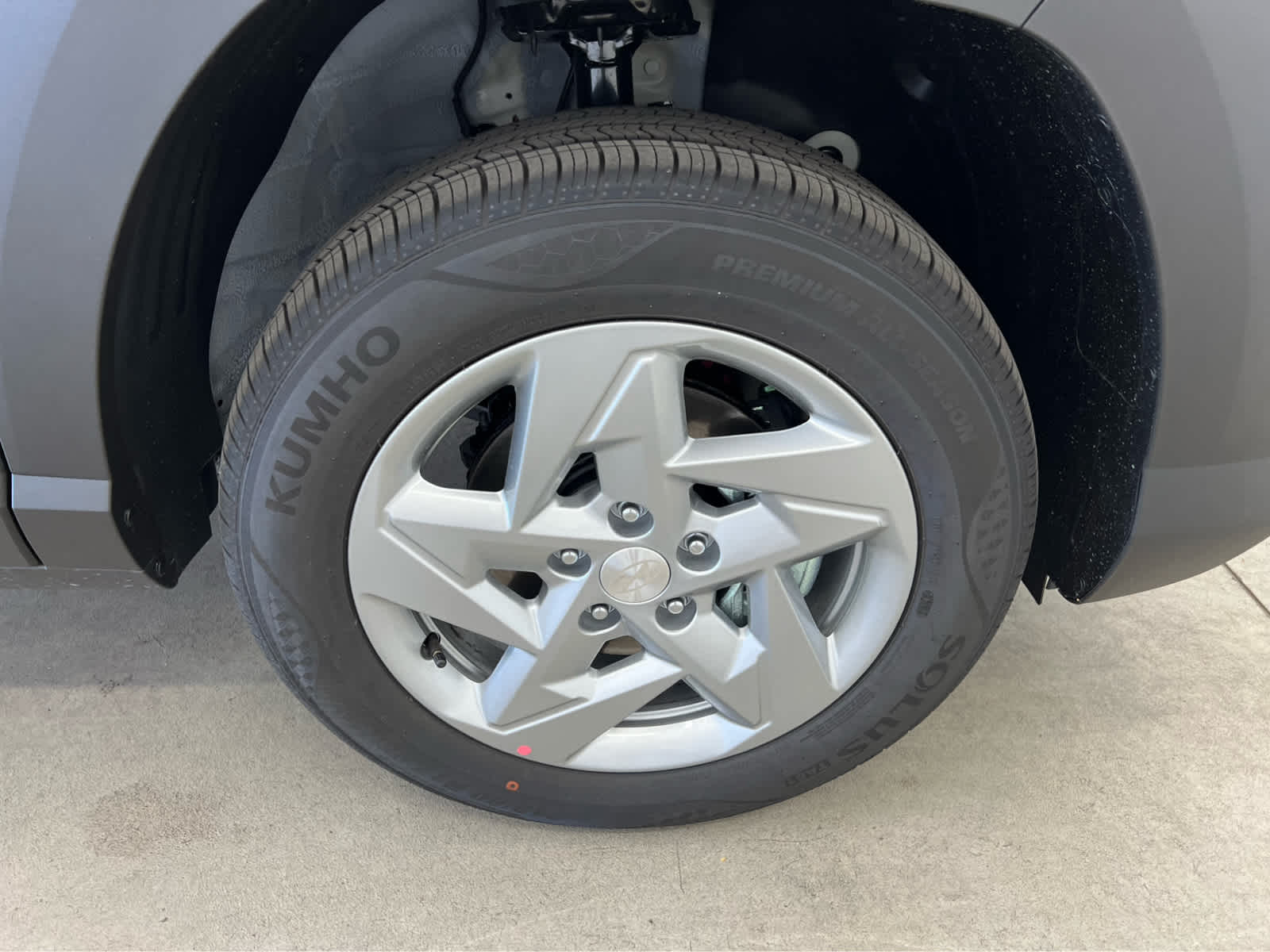 2026 Hyundai Kona SE photo 2