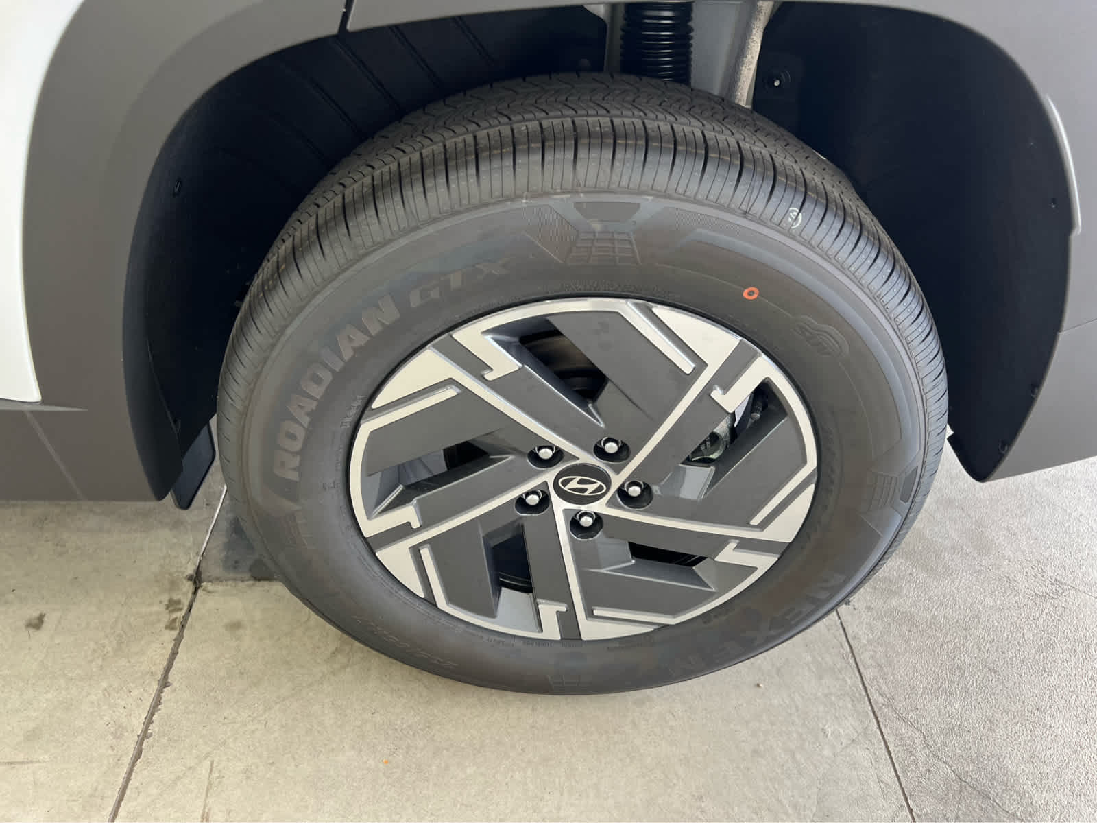 2026 Hyundai Tucson Hybrid Blue SE photo 4