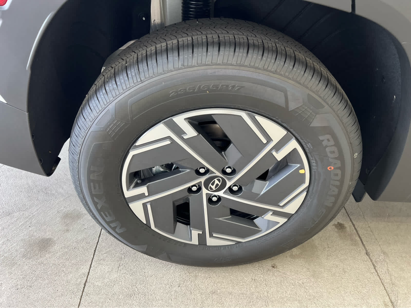 2026 Hyundai Tucson Hybrid Blue SE photo 3