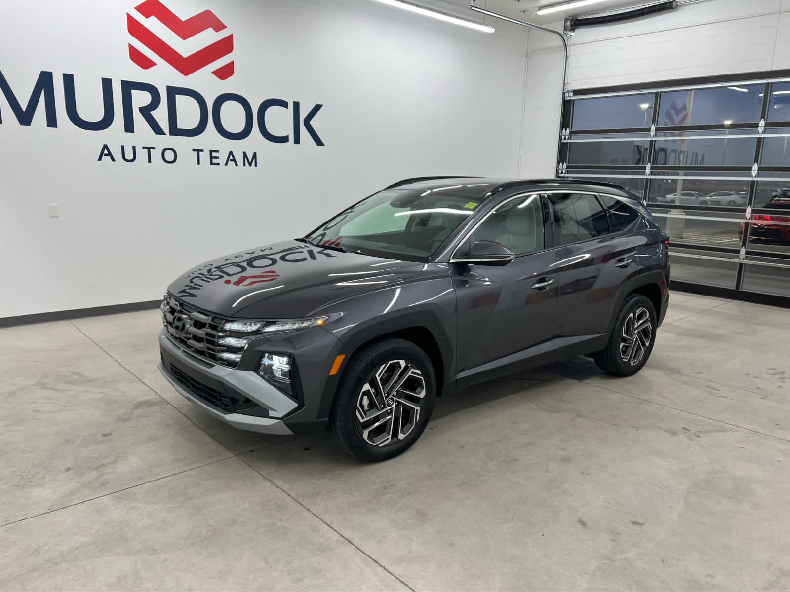 2025 Hyundai Tucson Hybrid Limited photo 2