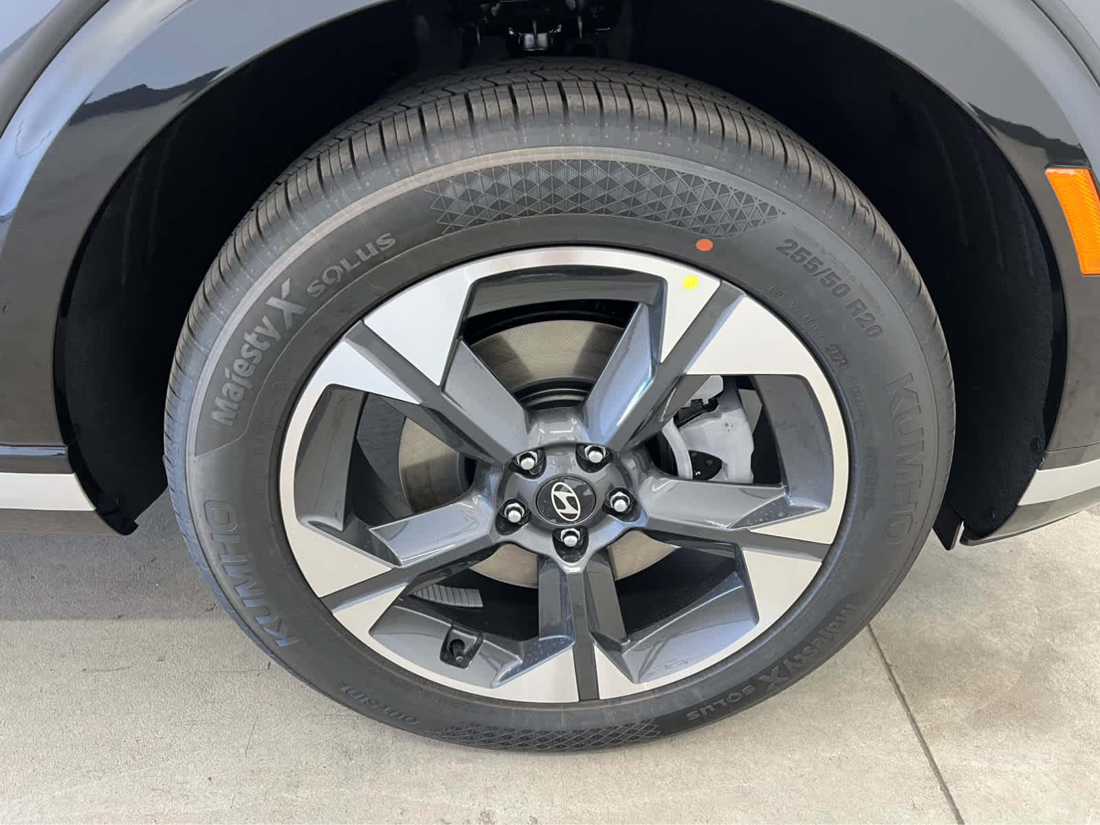 2026 Hyundai Palisade Limited photo 4