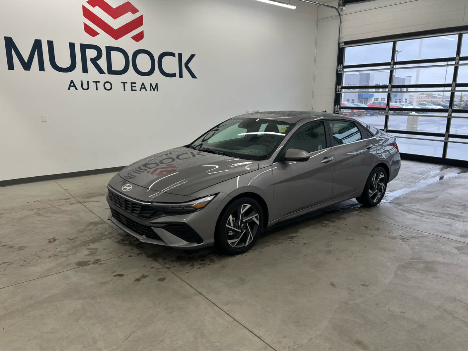 2024 Hyundai Elantra SEL Convenience photo 2