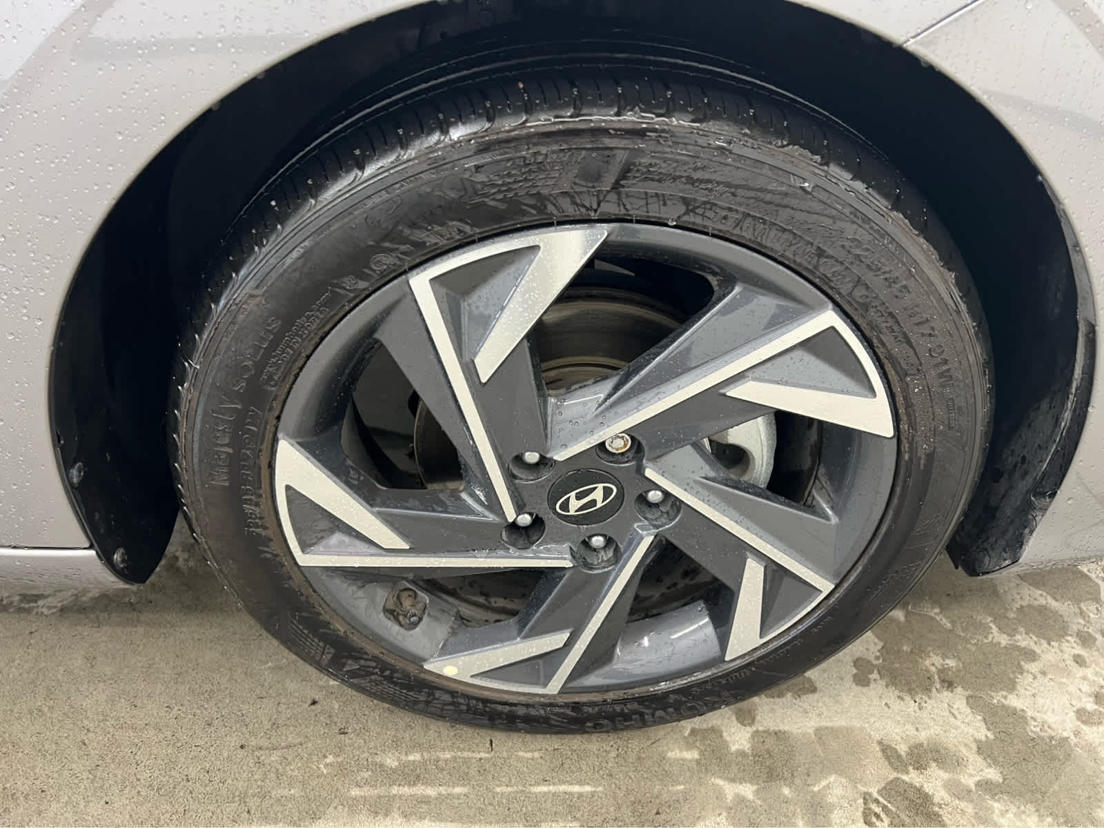 2024 Hyundai Elantra SEL Convenience photo 4