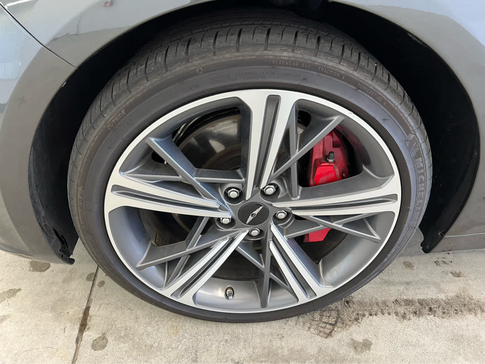 2024 Genesis G70 3.3T Sport Advanced photo 4