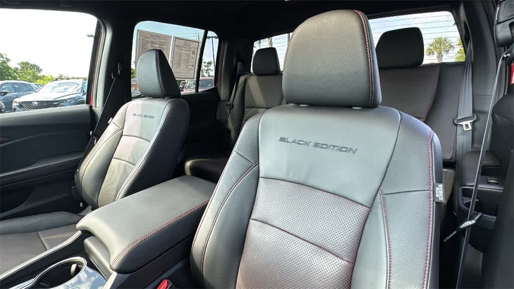 2025 Honda Ridgeline Black Edition photo 20