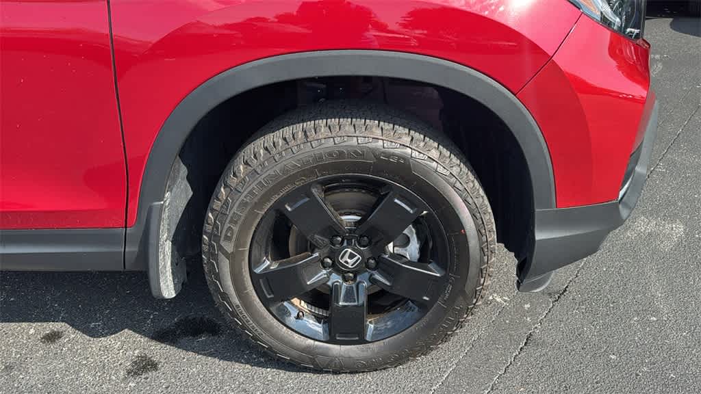 2025 Honda Ridgeline Black Edition photo 6