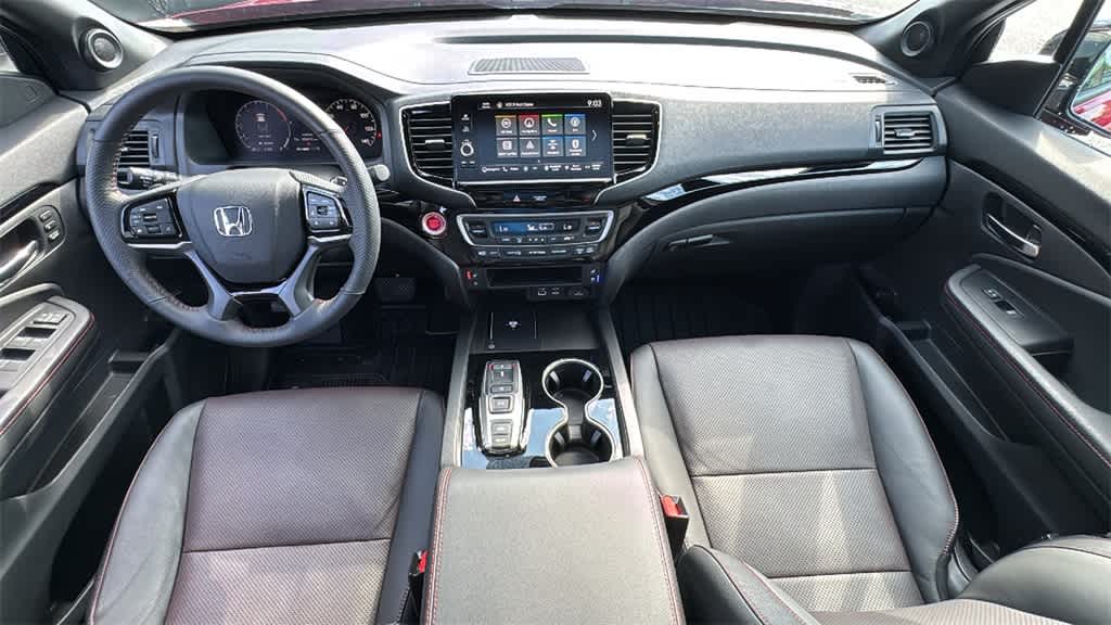 2025 Honda Ridgeline Black Edition photo 24