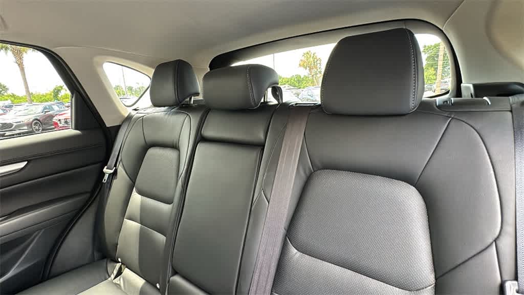 2025 Mazda CX-5 2.5 Select photo 30