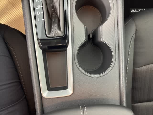 2025 Nissan Altima S photo 22