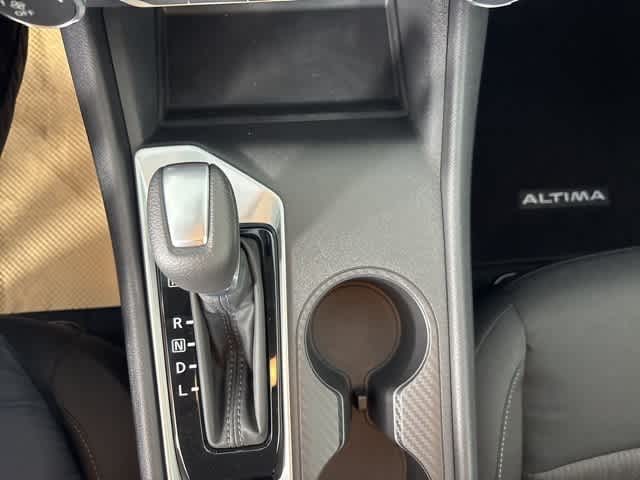 2025 Nissan Altima S photo 23