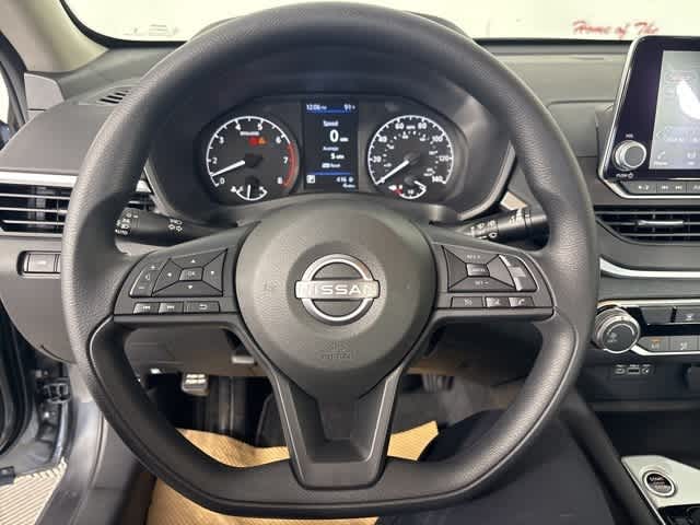 2025 Nissan Altima S photo 28