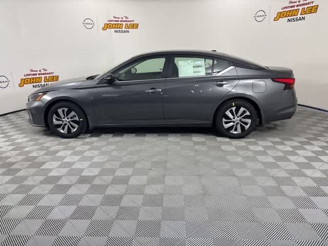 2025 Nissan Altima S photo 2