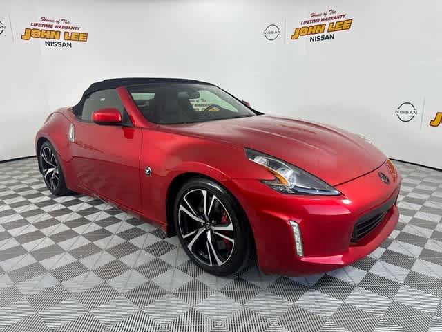 2018 Nissan 370Z Touring Sport photo 8