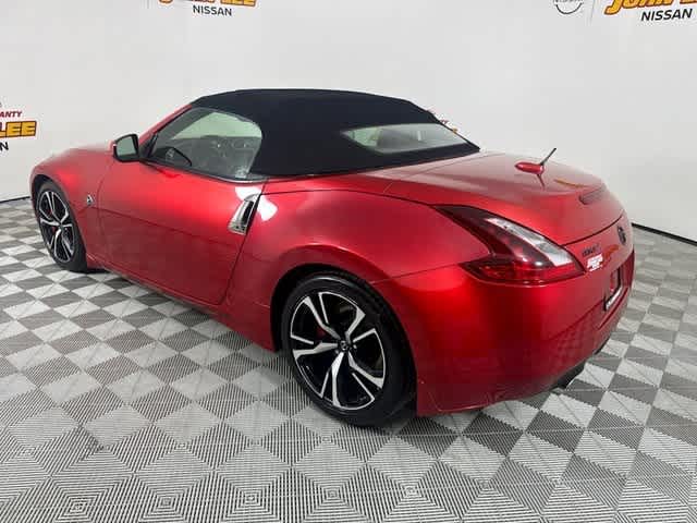 2018 Nissan 370Z Touring Sport photo 3