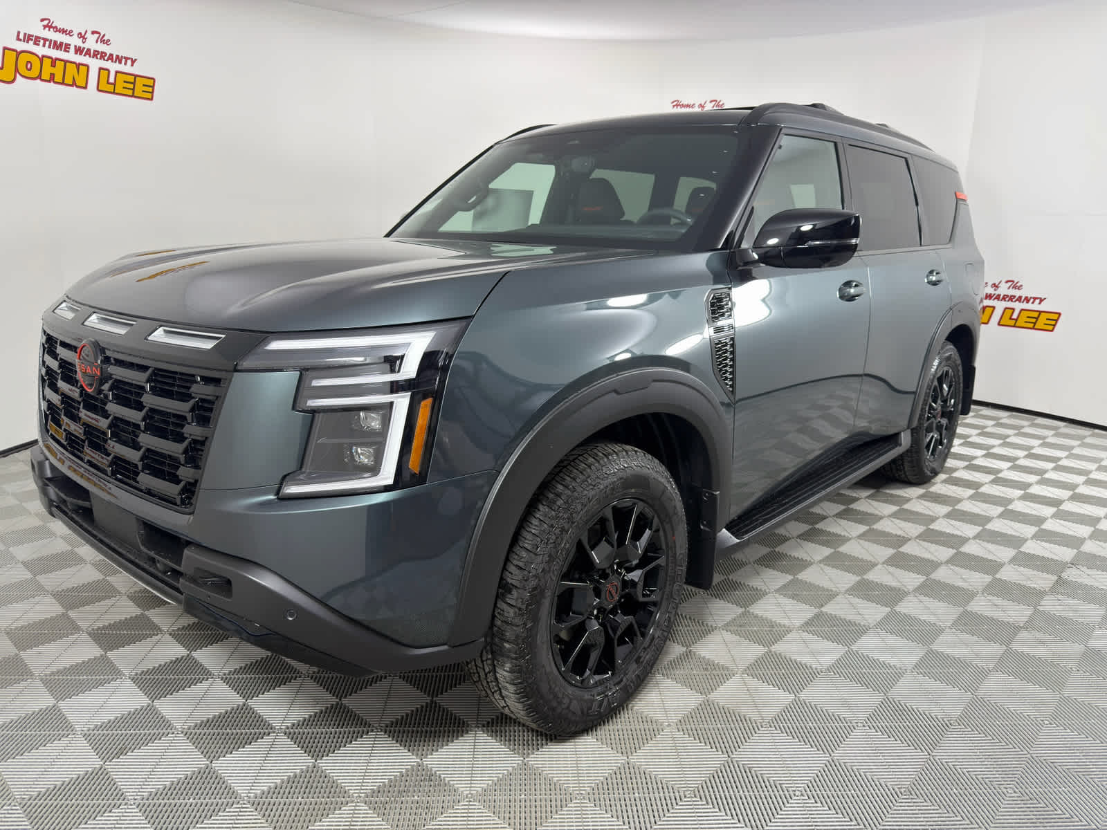 2026 Nissan Armada PRO-4X 4WD