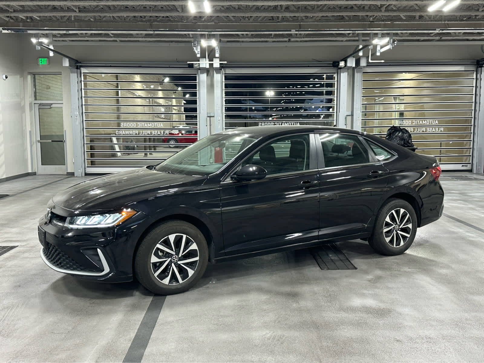 Deep Black Pearl 2025 Volkswagen Jetta S FWD Sedan Front-Wheel Drive 8-Speed Automatic