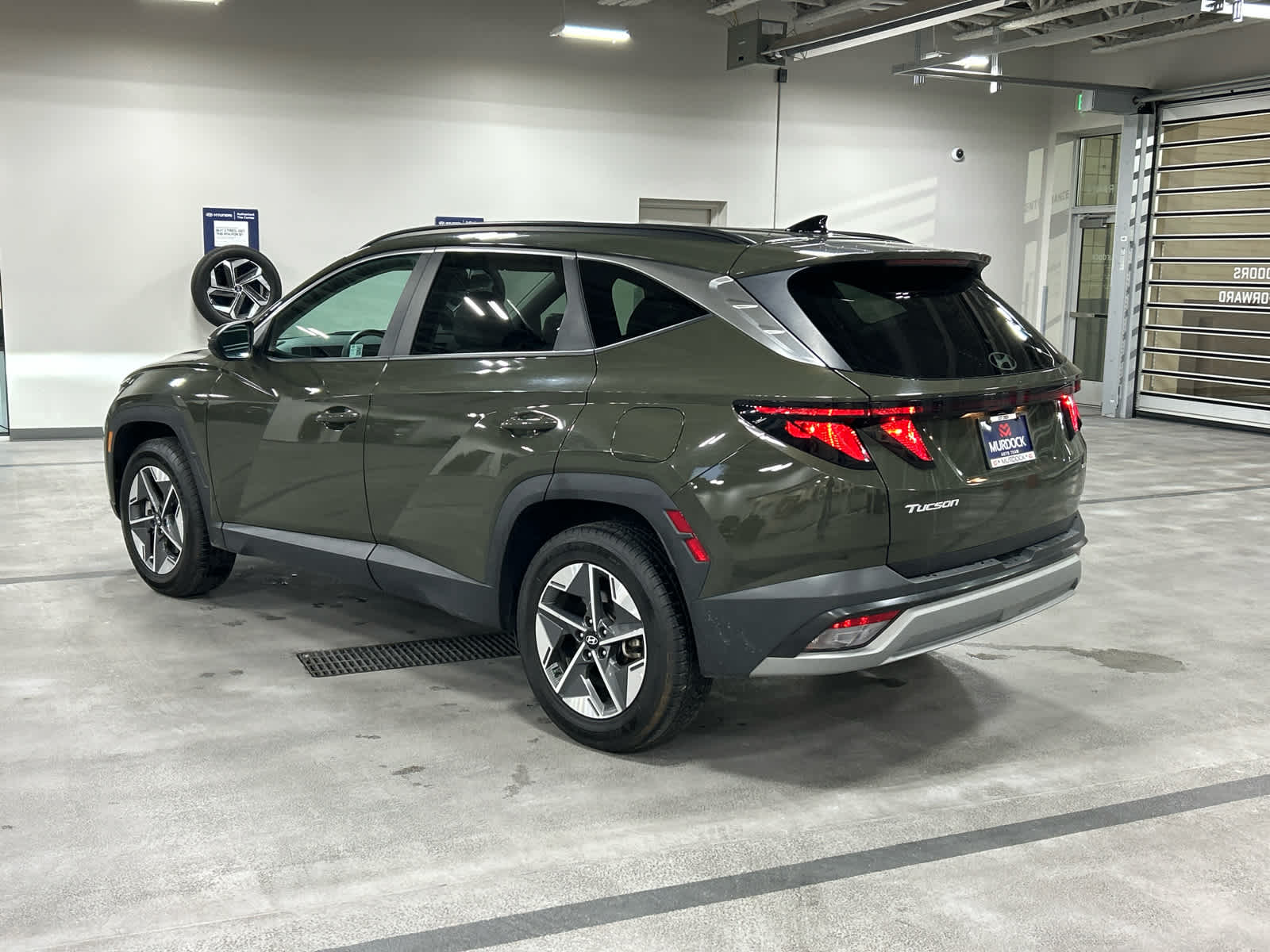 View vehicle photo 3