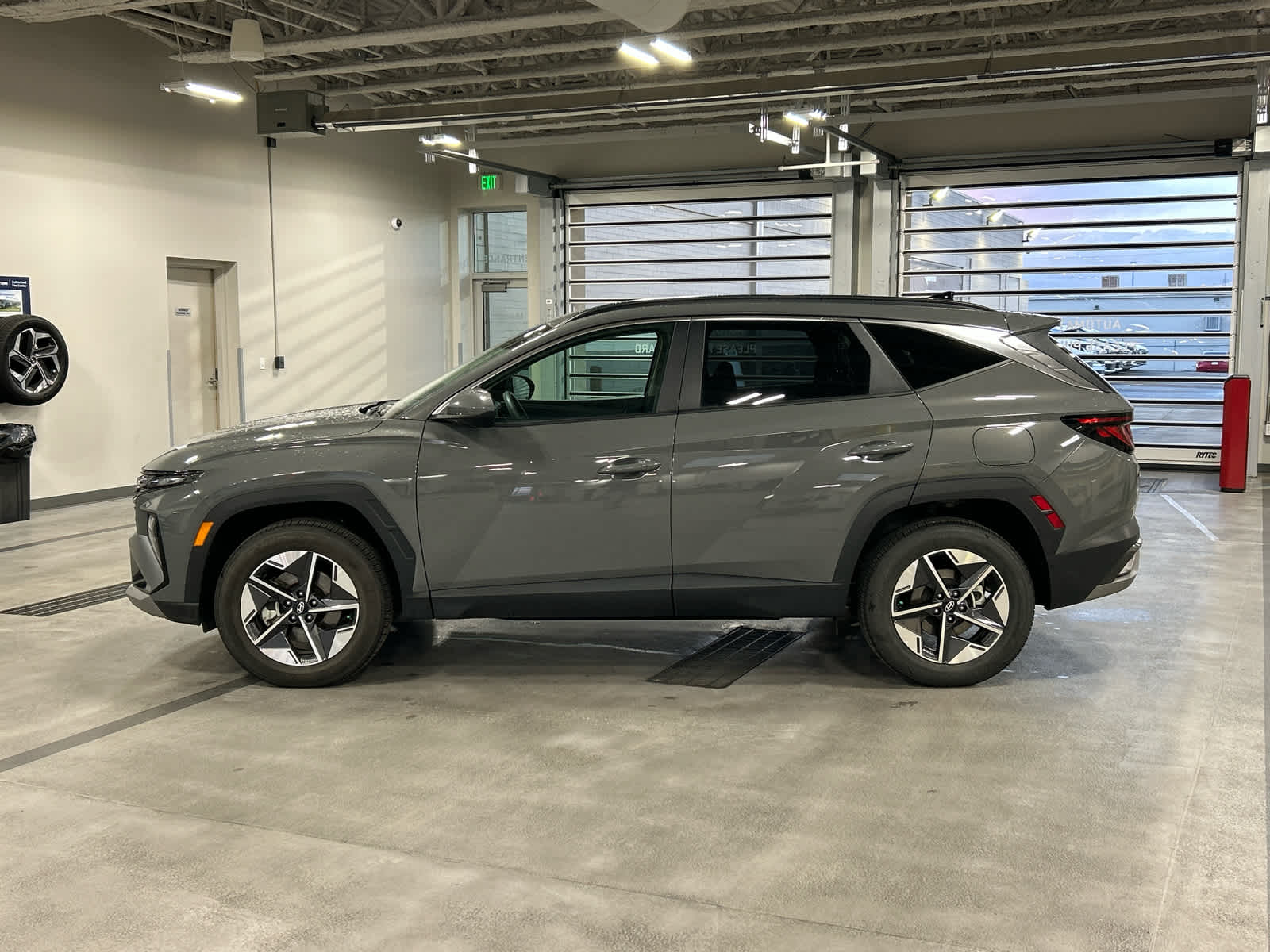 View vehicle photo 2