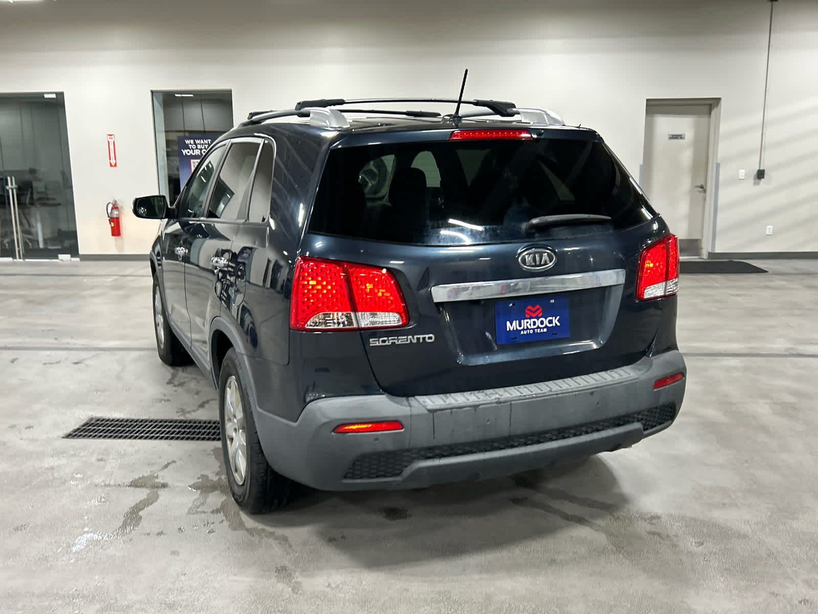 View vehicle photo 4