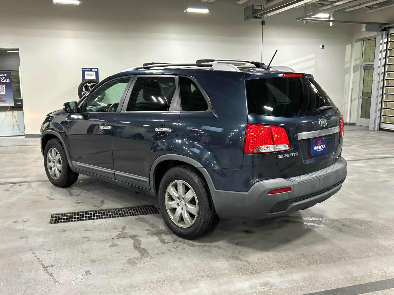 View vehicle photo 3