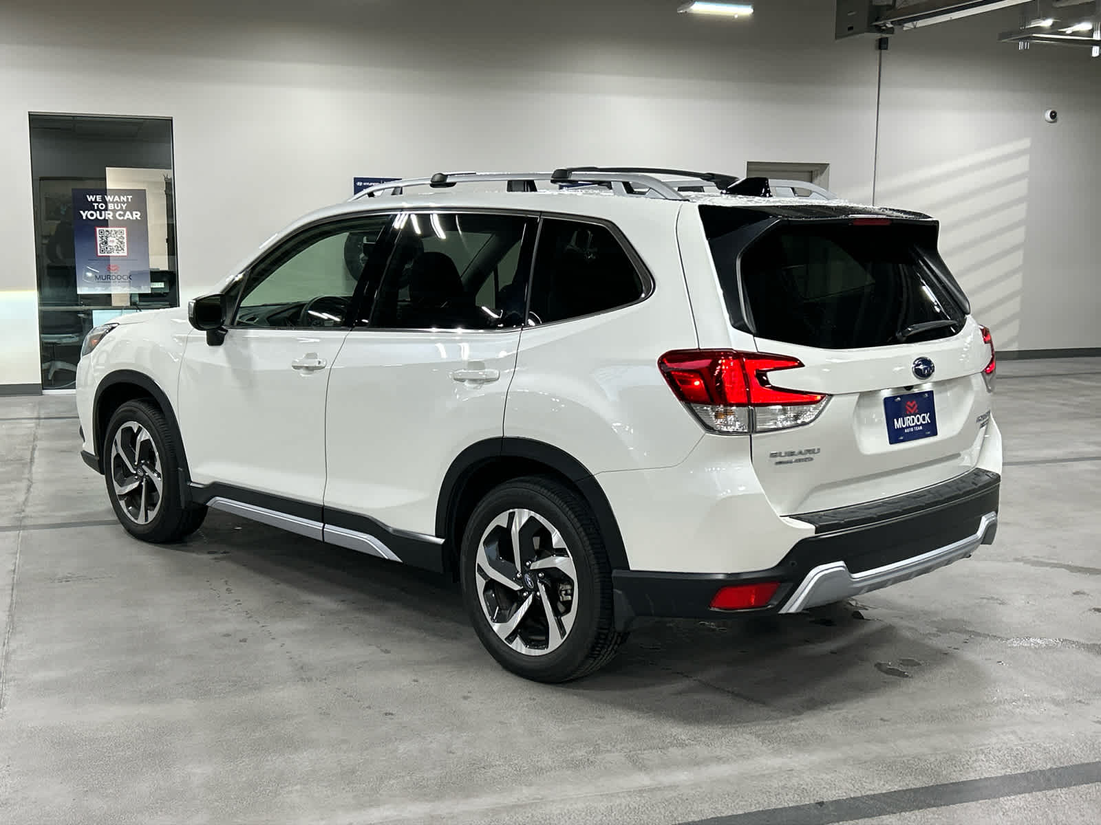 View vehicle photo 3