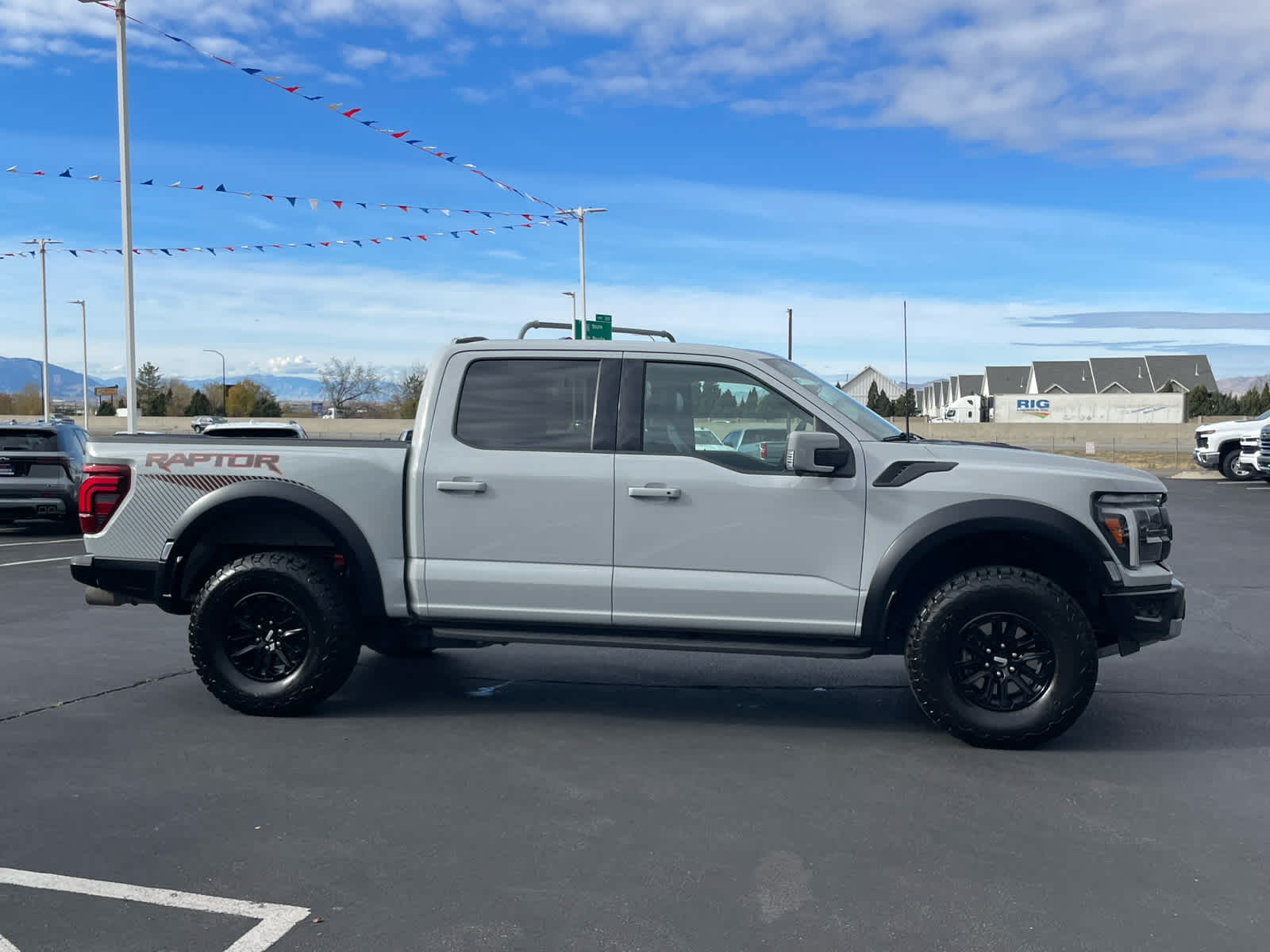 2024 Ford F-150 Raptor photo 3