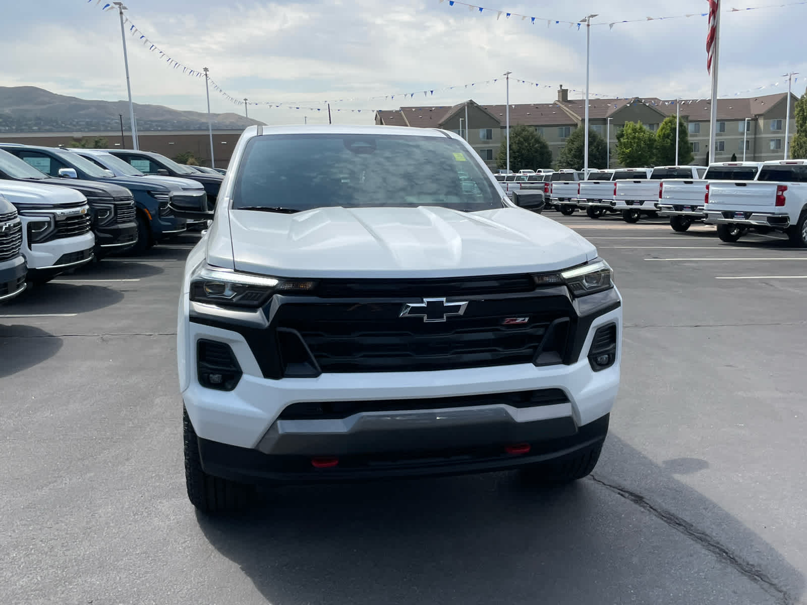 2026 Chevrolet Colorado Z71 photo 2