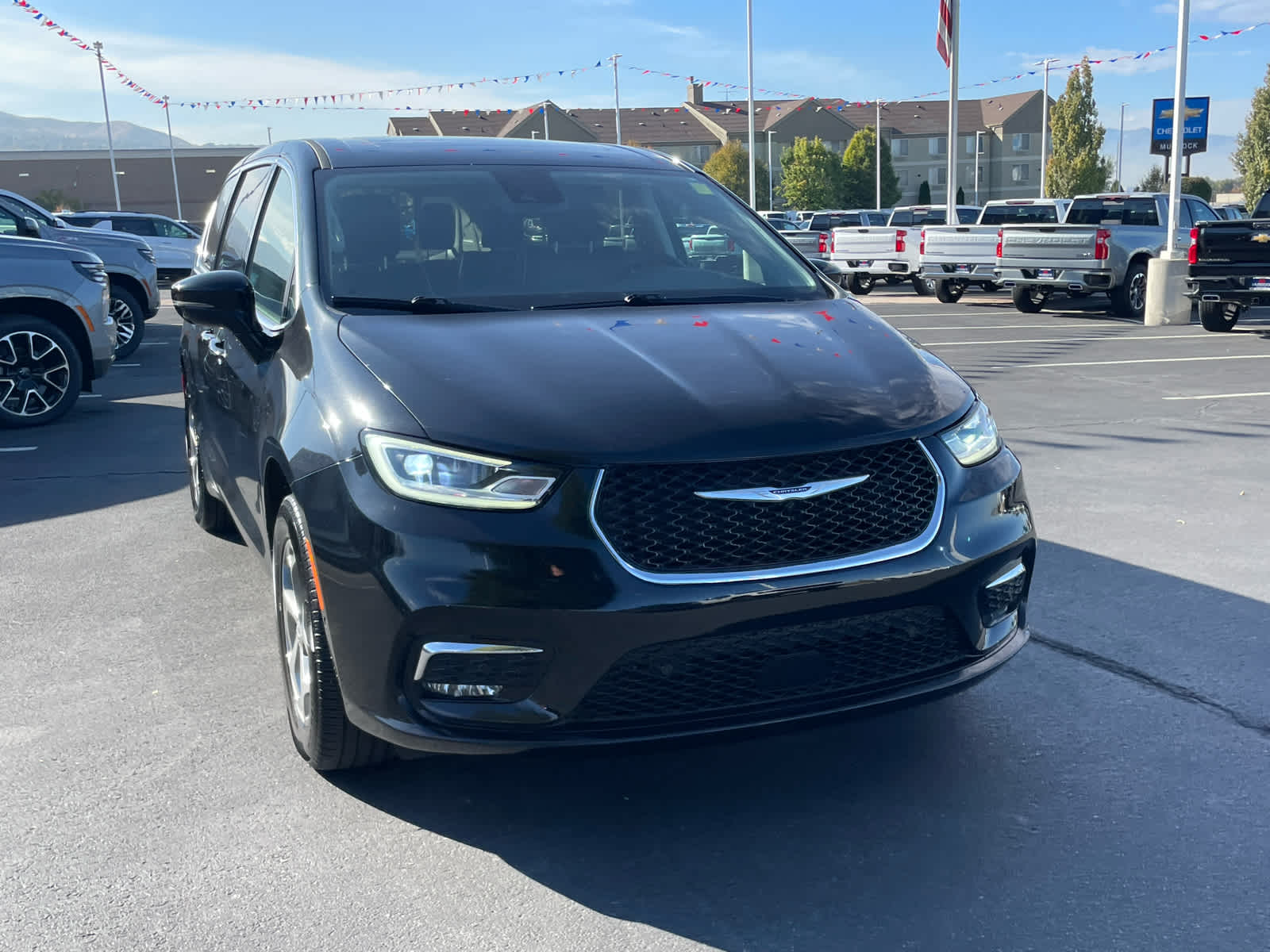 2024 Chrysler Pacifica Limited photo 2