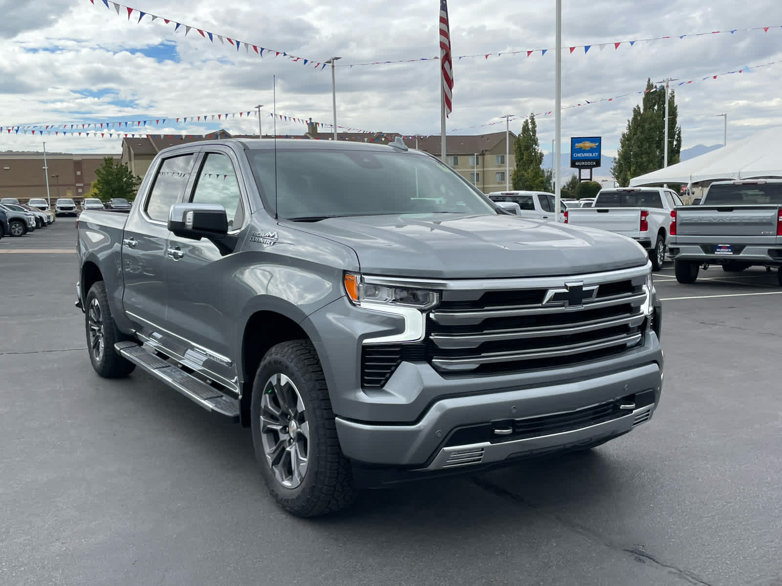 2026 Chevrolet Silverado High Country photo 3