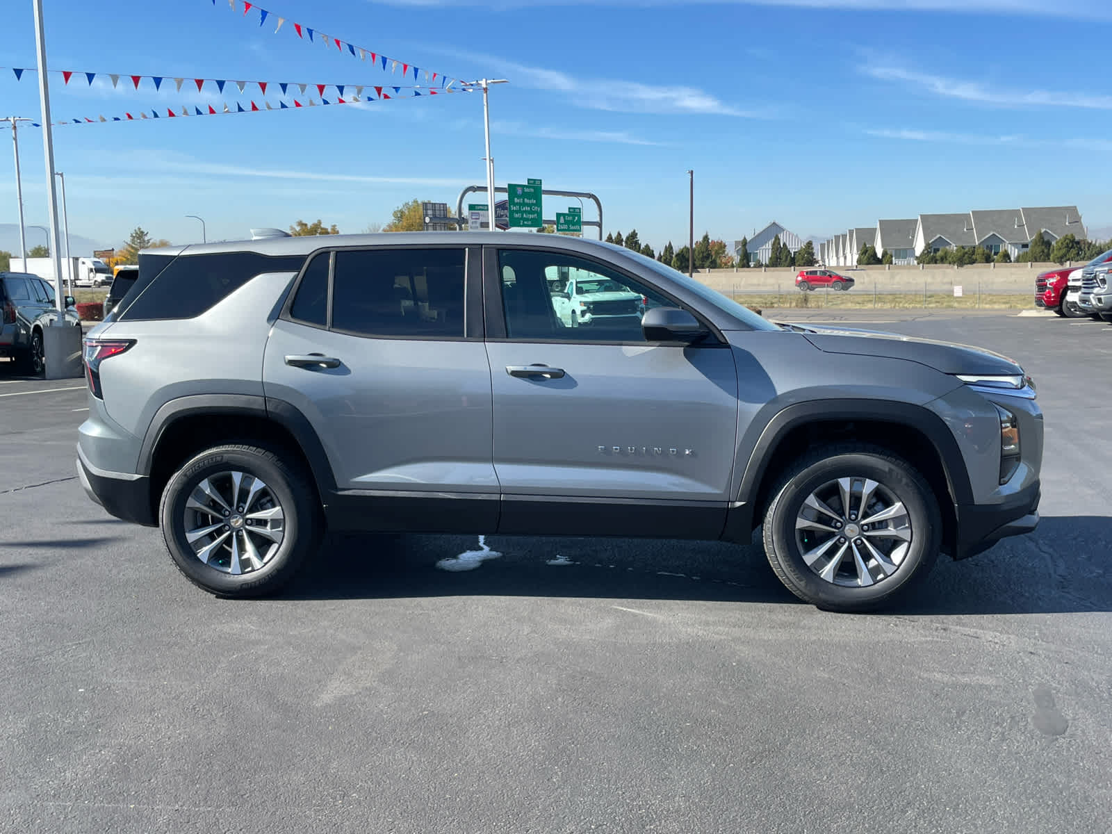 2026 Chevrolet Equinox LT photo 4