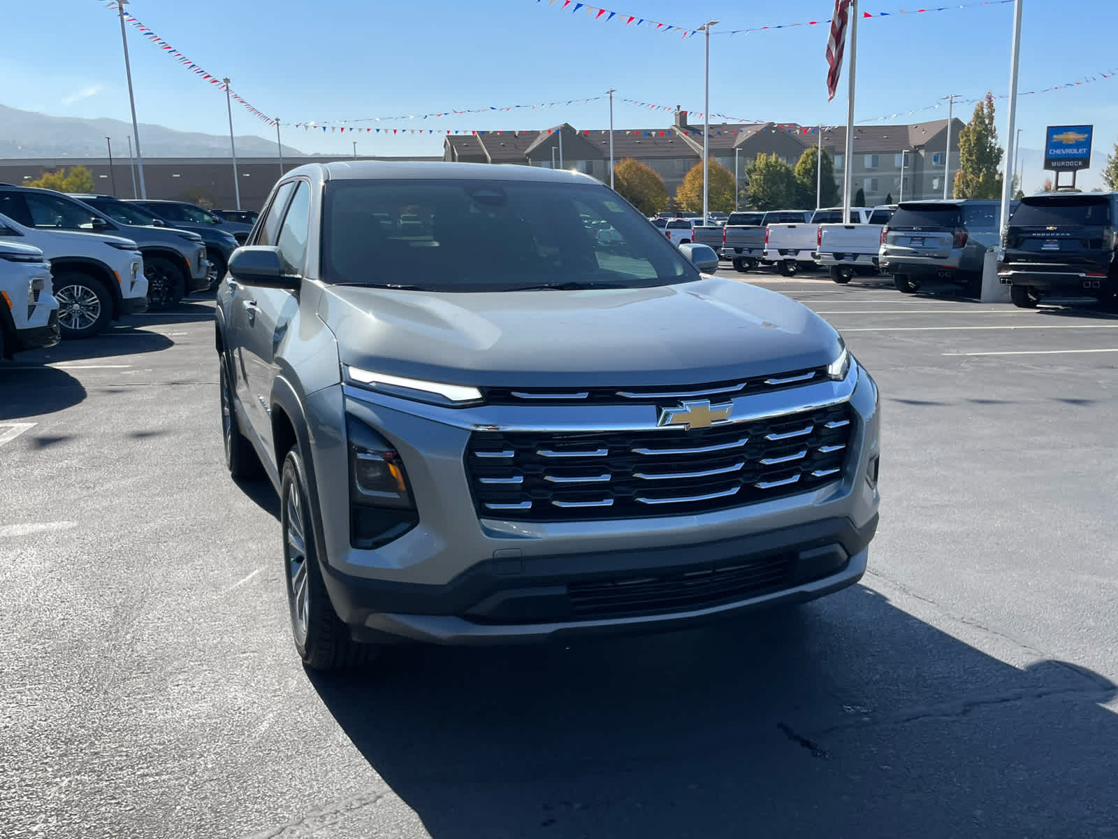 2026 Chevrolet Equinox LT photo 2