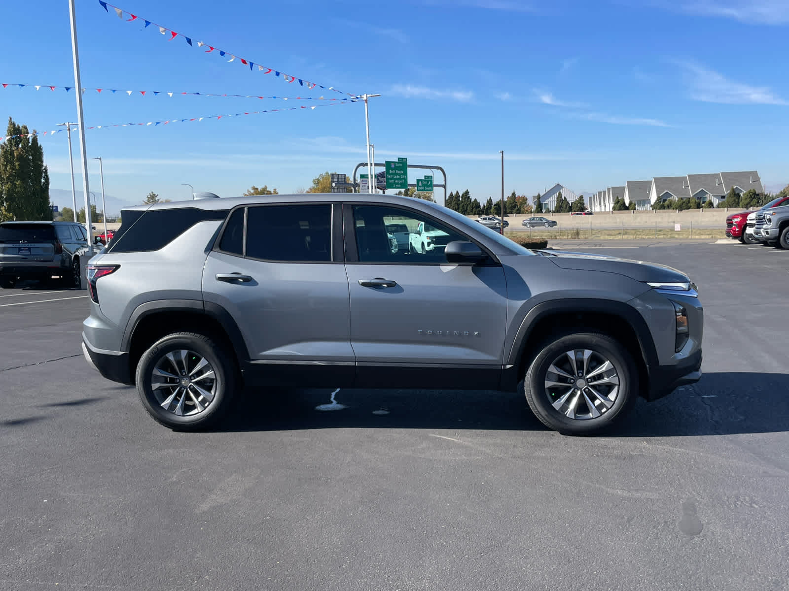 2026 Chevrolet Equinox LT photo 4