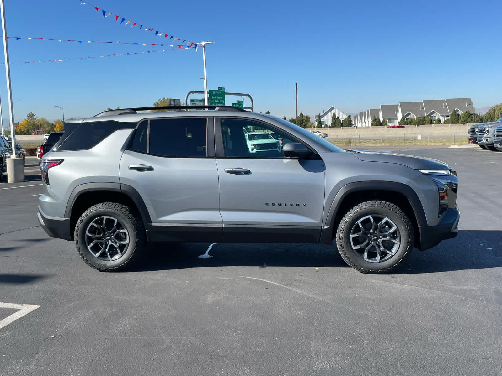 2026 Chevrolet Equinox ACTIV photo 2