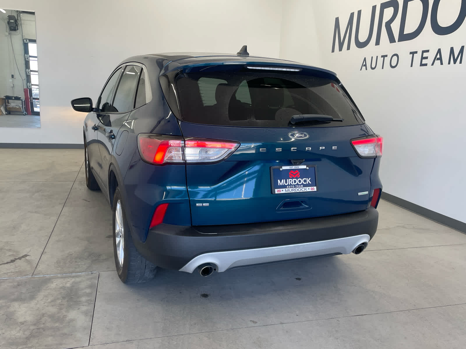 2020 Ford Escape SE photo 3