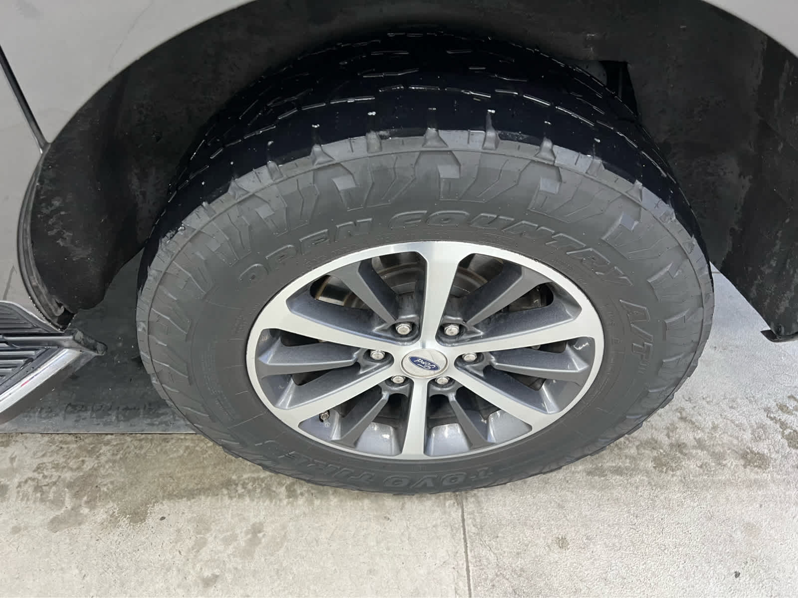 2020 Ford Expedition MAX XLT photo 3