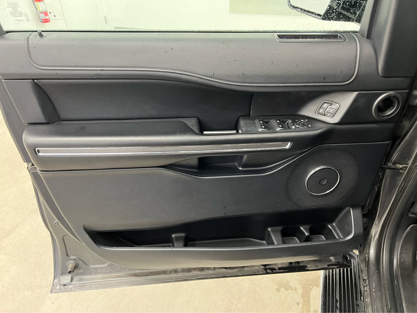 2020 Ford Expedition MAX XLT photo 4