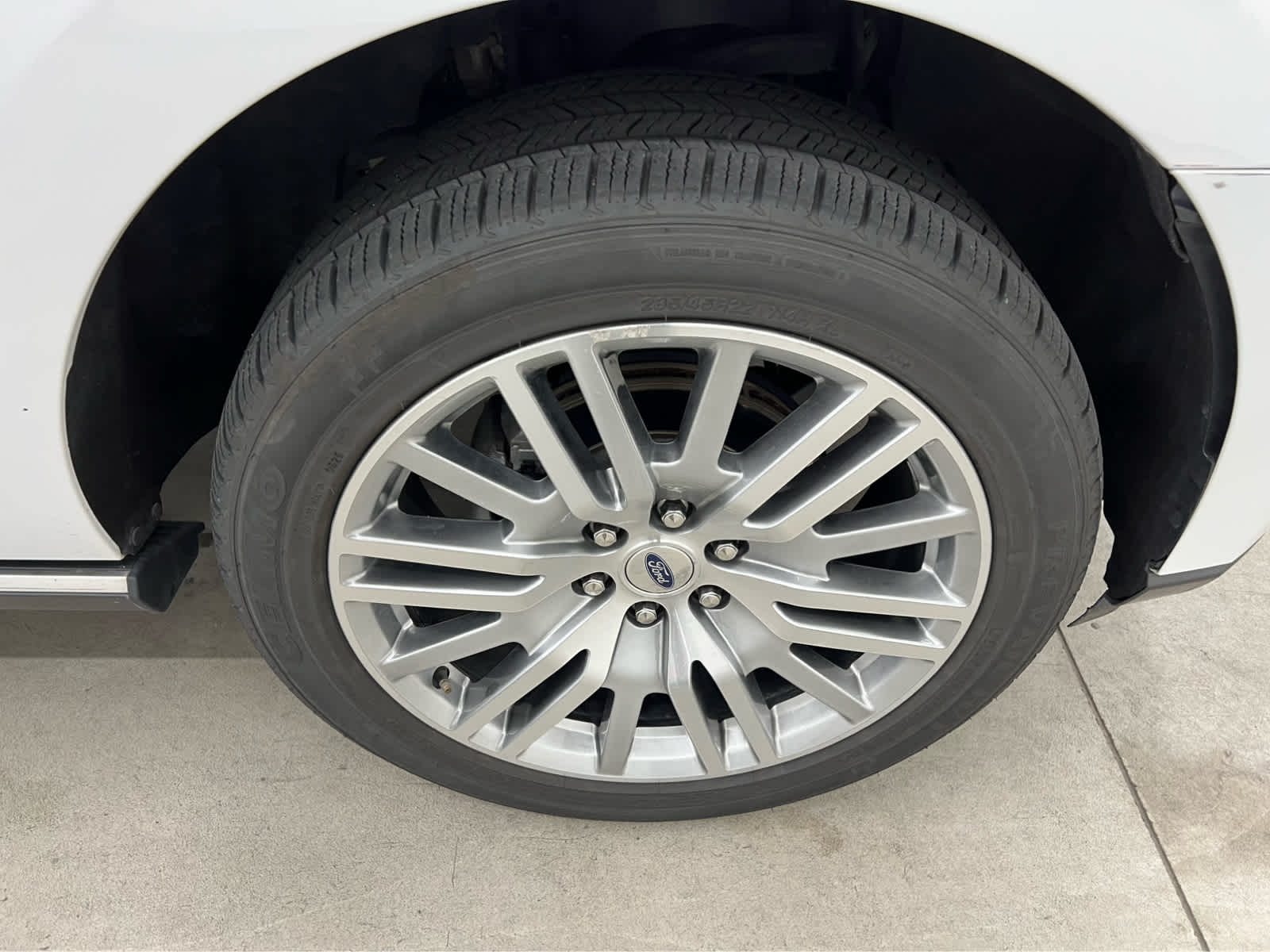 2024 Ford Expedition MAX Limited photo 3